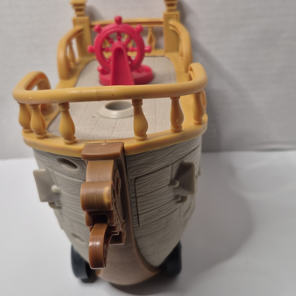 Adventure Pirate Ship Playset -‎ Red and Tan - Picture 5 of 9